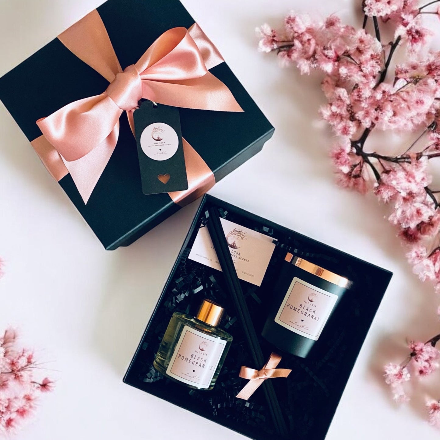 Candle & Diffuser Gift Box - Black Candle & Clear Diffuser