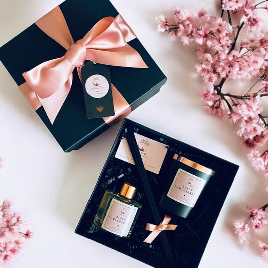 Candle & Diffuser Gift Box - Black Candle & Clear Diffuser