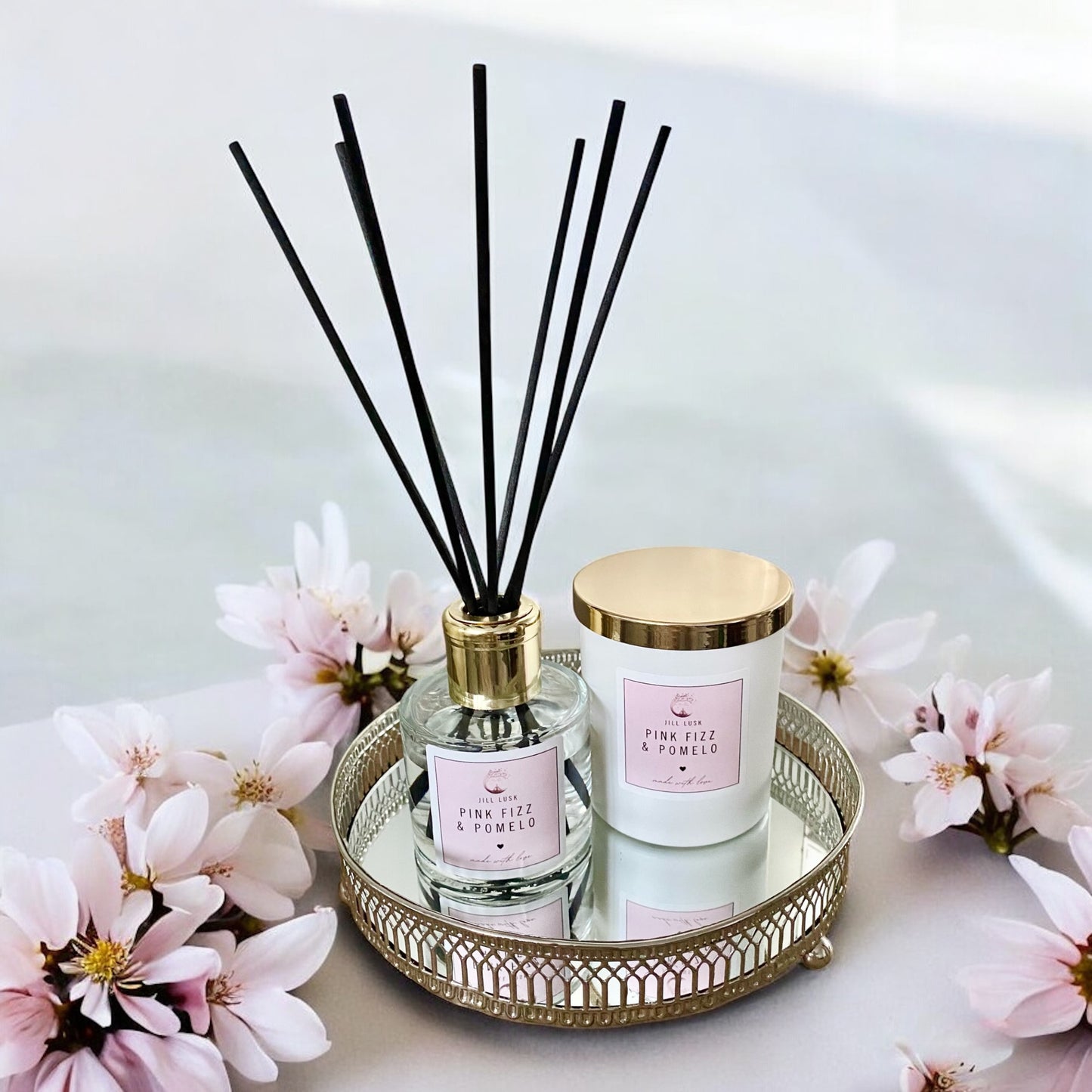 Candle & Diffuser Gift Box - White Candle & Clear Diffuser