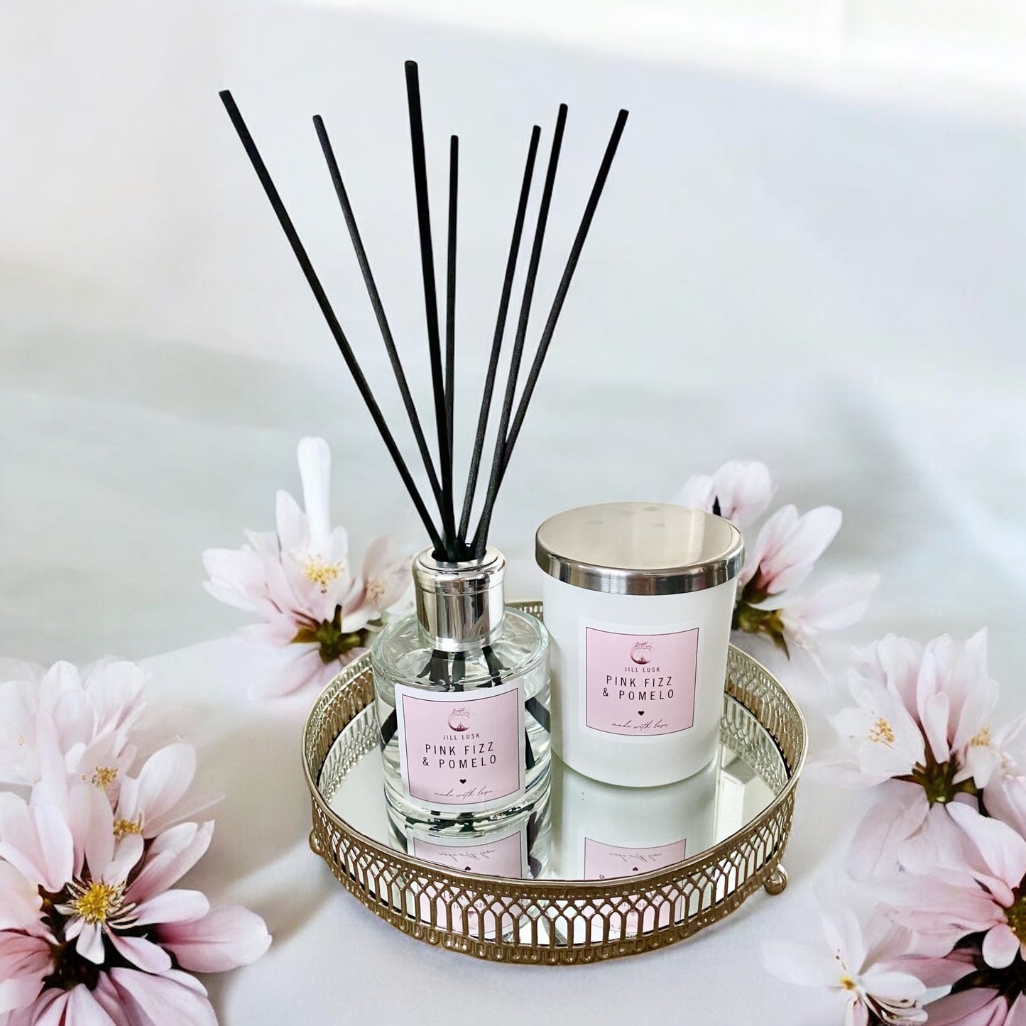 Candle & Diffuser Gift Box - White Candle & Clear Diffuser