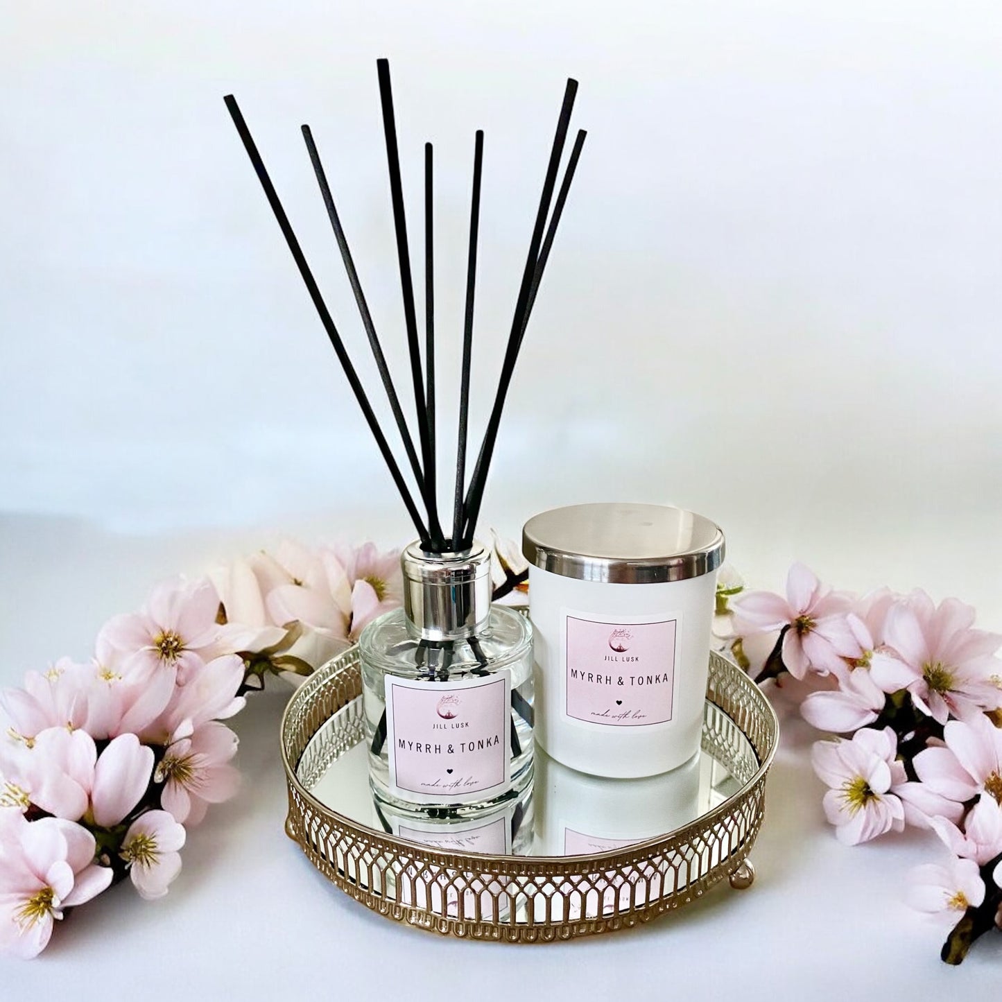 Candle & Diffuser Gift Box - White Candle & Clear Diffuser