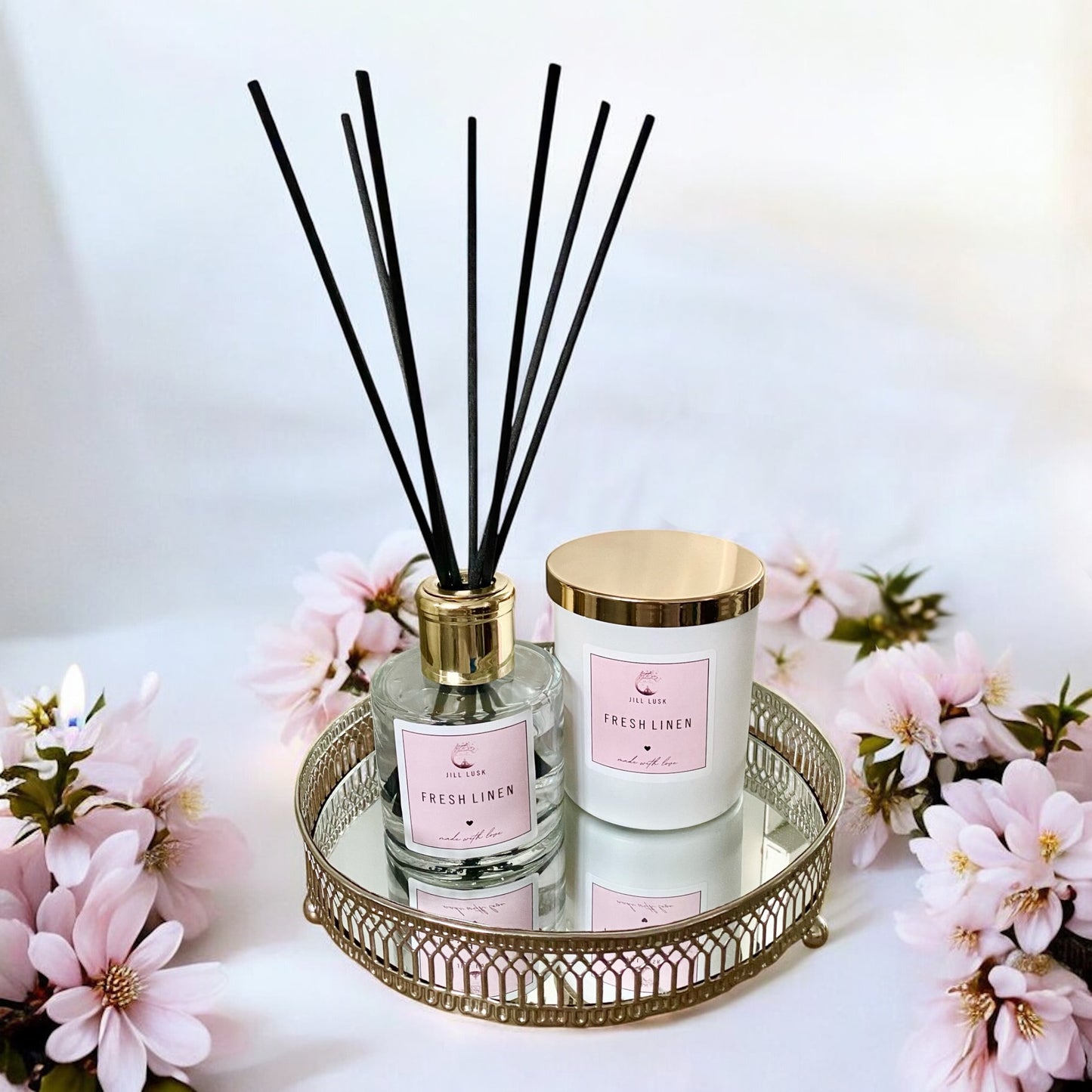 Candle & Diffuser Gift Box - White Candle & Clear Diffuser