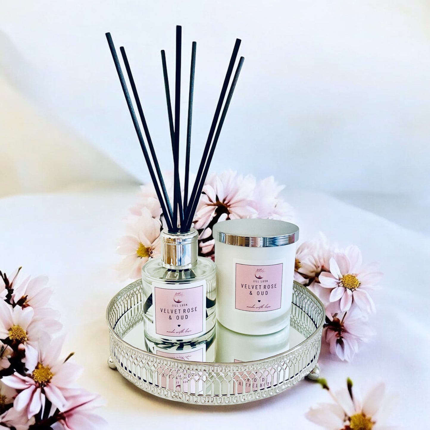 Candle & Diffuser Gift Box - White Candle & Clear Diffuser